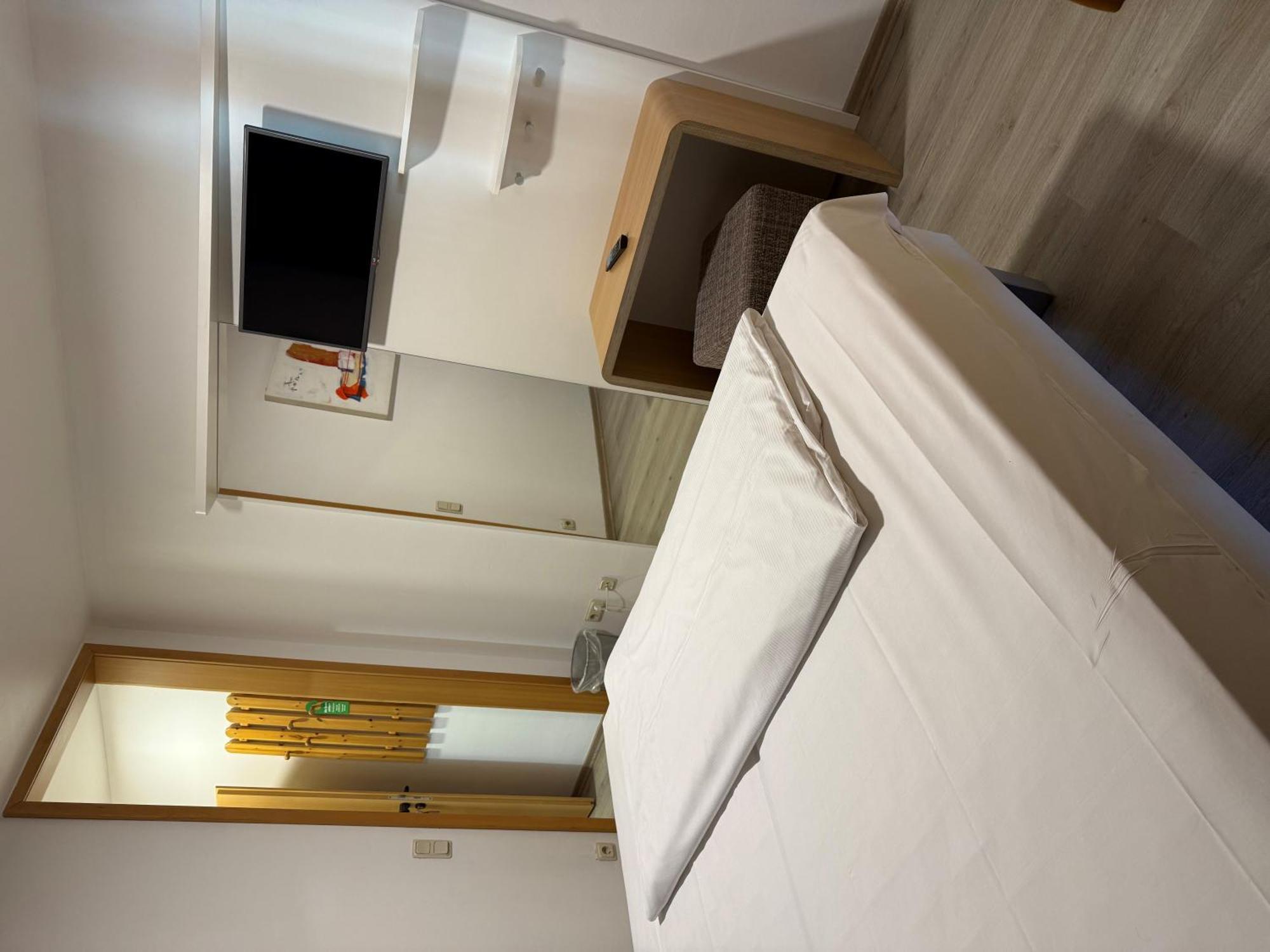 Hotel Eurocity Bruchköbel Buitenkant foto