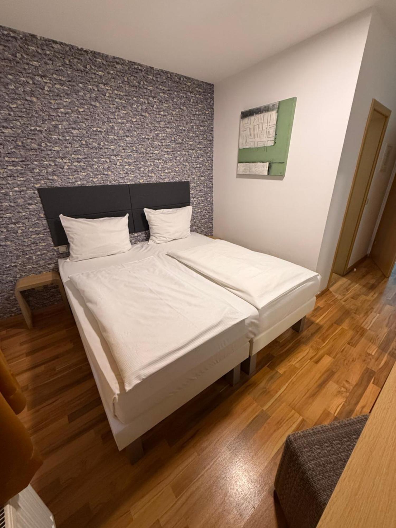 Hotel Eurocity Bruchköbel Buitenkant foto